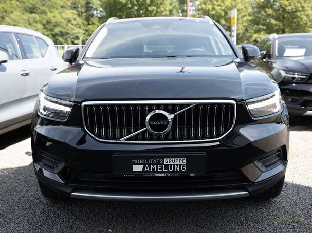 Volvo XC40 Recharge T4 Core 155 kW image number 2