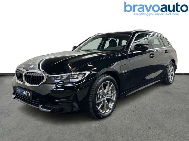 BMW 330e Touring Sport Line 215 kW image number 1