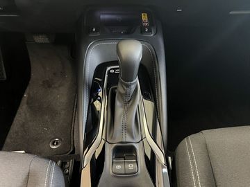 Car image 12