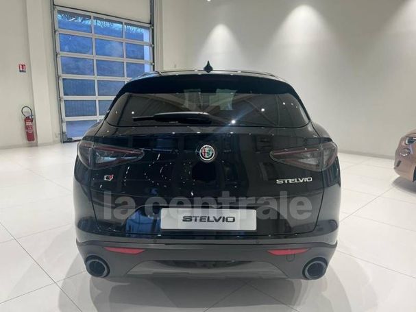 Alfa Romeo Stelvio 2.2 Q4 154 kW image number 23