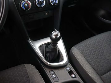 Car image 11