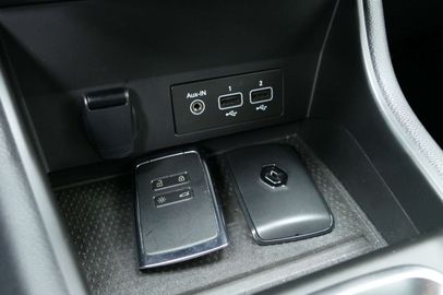 Car image 28