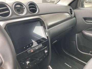 Car image 10