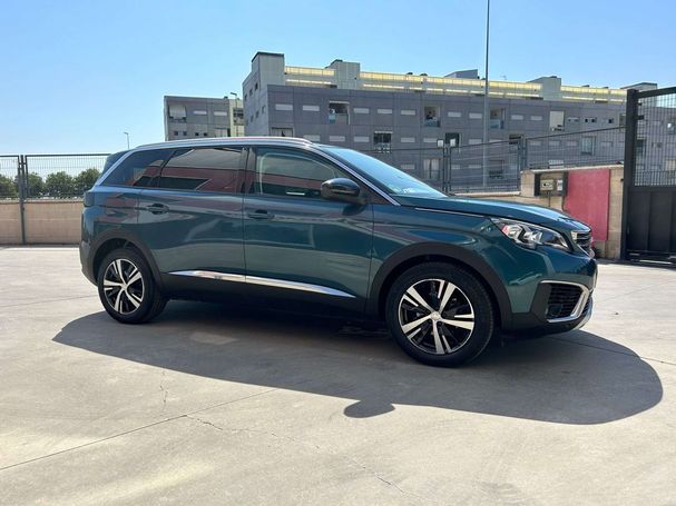 Peugeot 5008 BlueHDi 130 Allure 96 kW image number 2