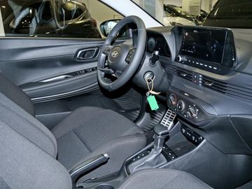 Car image 11