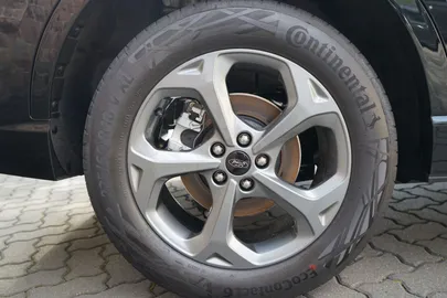 Car image 35