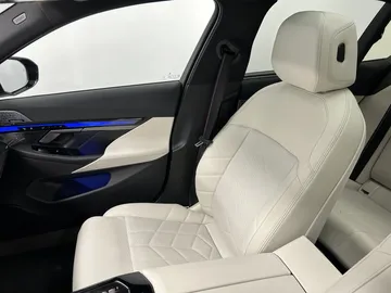 Car image 45