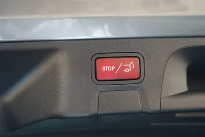 Car image 38
