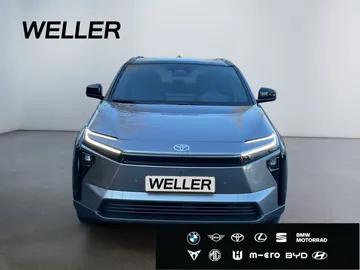 Car image 2