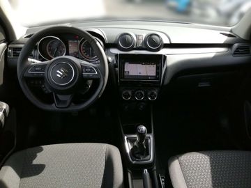 Car image 11