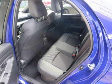 Car image 15