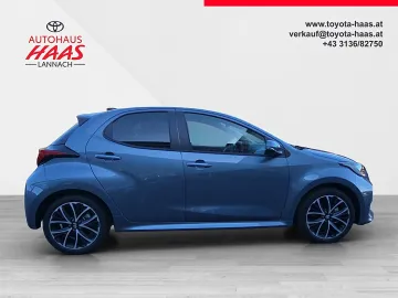 Car image 4