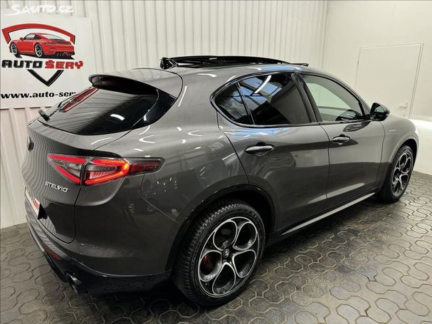 Alfa Romeo Stelvio Q4 206 kW image number 8