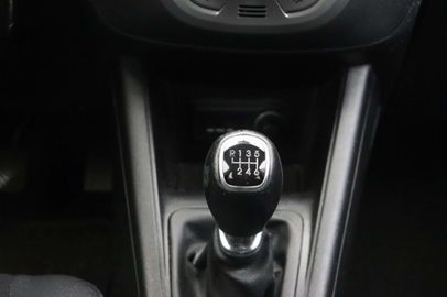 Car image 15