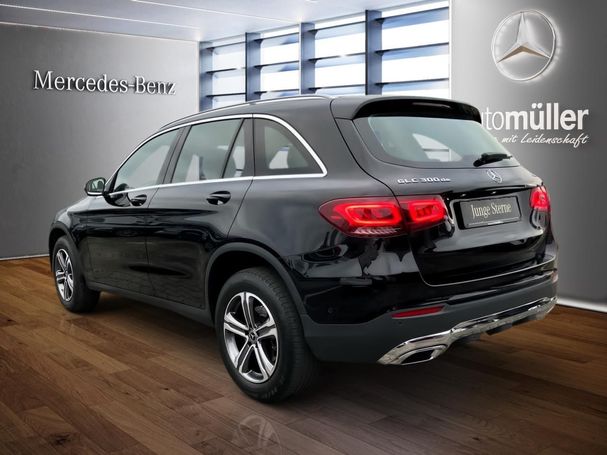 Mercedes-Benz GLC 300 de 225 kW image number 7