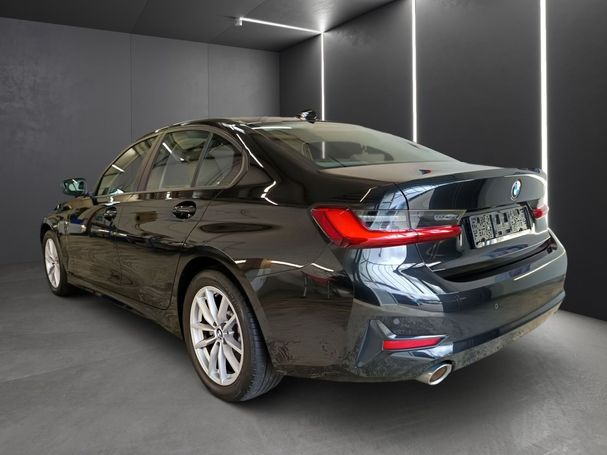 BMW 330e Advantage 214 kW image number 5