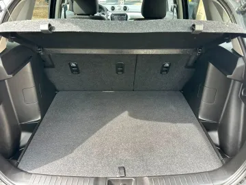 Car image 49
