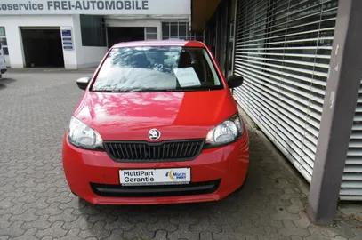 Car image 14