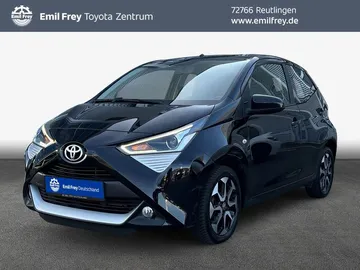 Car image 2