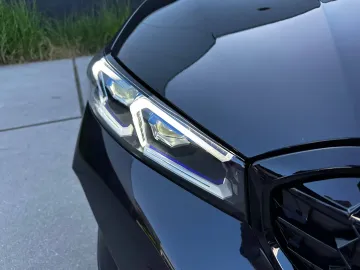 Car image 37