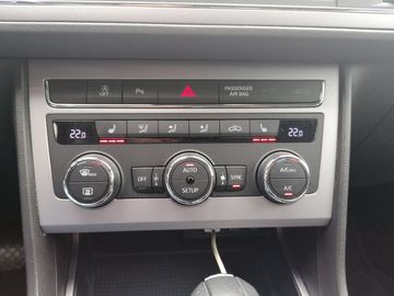 Car image 36