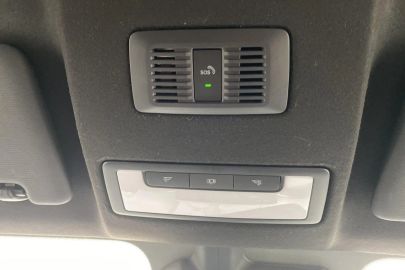 Car image 36