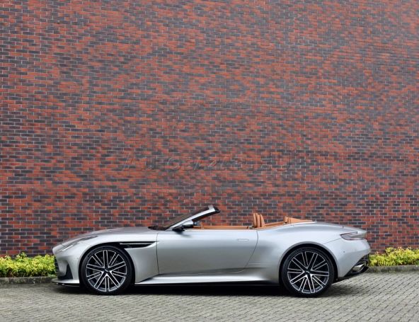 Aston Martin DB12 Volante 4.0 V8 500 kW image number 26