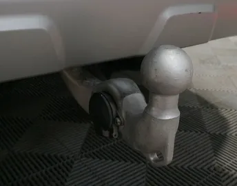 Car image 36
