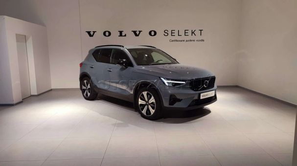 Volvo XC40 Recharge T4 Plus Dark 155 kW image number 1