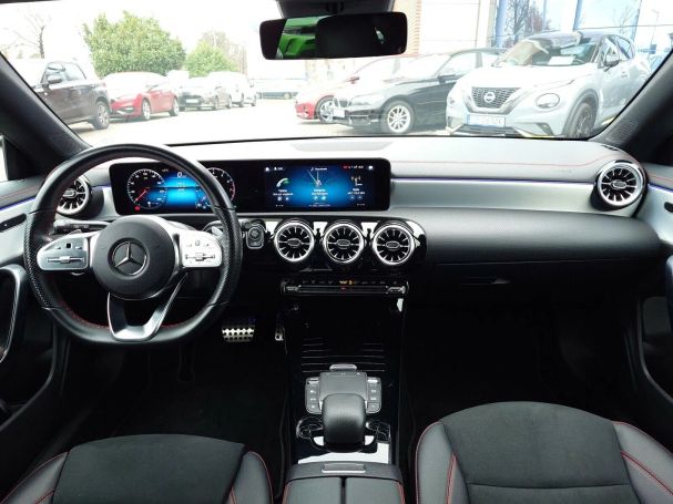 Mercedes-Benz CLA 200 Shooting Brake 7G-DCT Line 120 kW image number 26