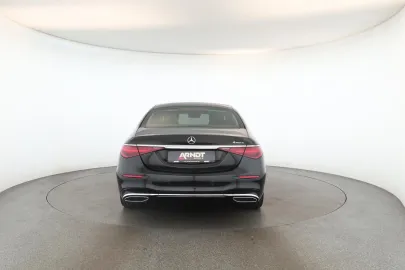 Car image 30