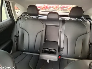 Car image 39