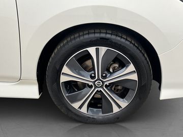 Car image 29