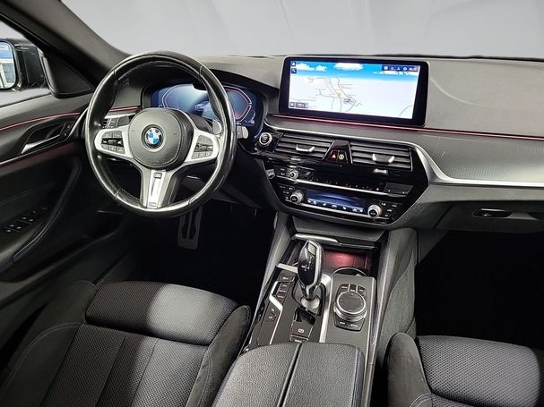 BMW 520d Touring xDrive 140 kW image number 4