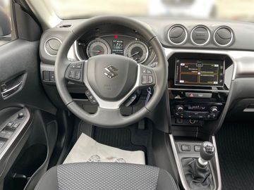 Car image 11