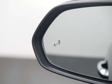 Car image 37