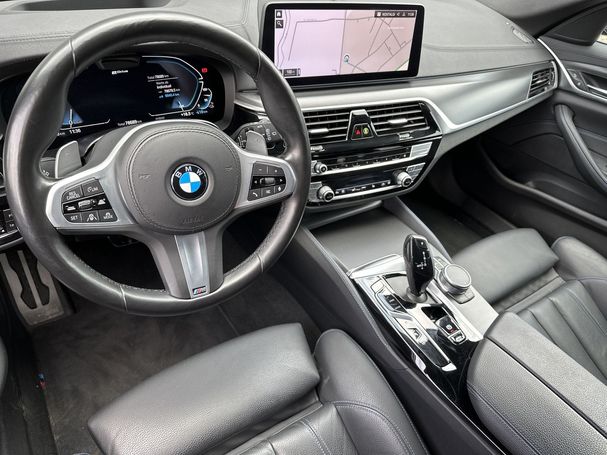 BMW 530 Touring xDrive 215 kW image number 8