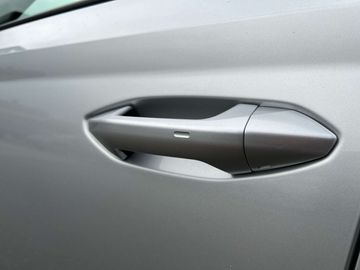 Car image 37