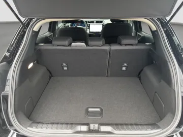 Car image 36