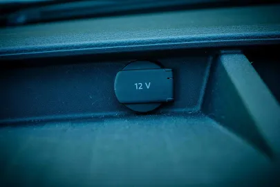 Car image 38