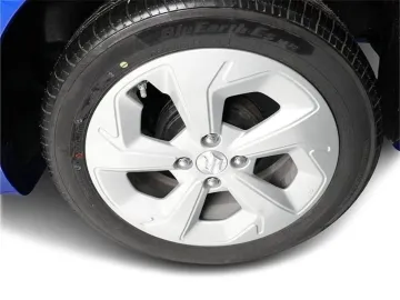 Car image 23