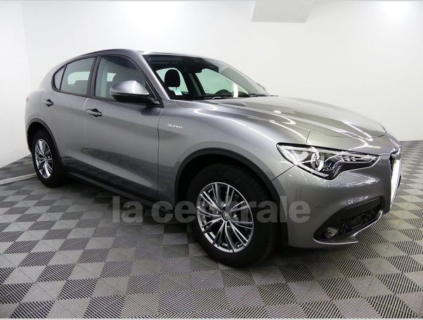 Alfa Romeo Stelvio 2.2 Diesel AT8 Super 118 kW image number 2