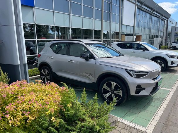 Volvo XC40 Recharge 170 kW image number 4