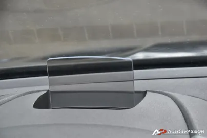 Car image 39