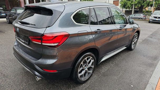 BMW X1 sDrive18d xLine 110 kW image number 6