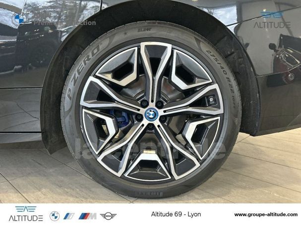 BMW iX xDrive40 240 kW image number 14