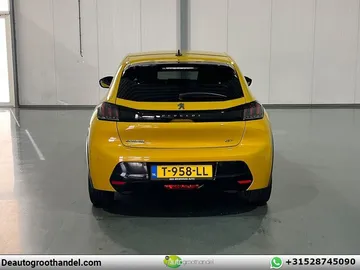 Car image 27
