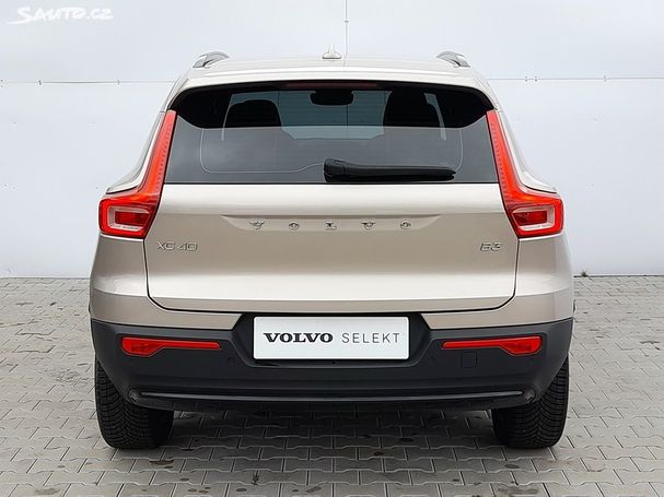 Volvo XC40 B3 Plus 120 kW image number 6