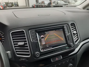 Car image 29