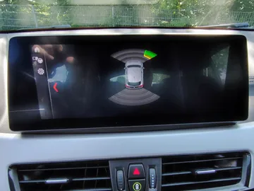 Car image 32
